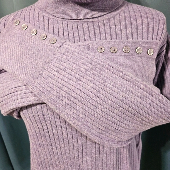 Talbots womens size XL, purple turtleneck, button detail - Picture 4 of 8
